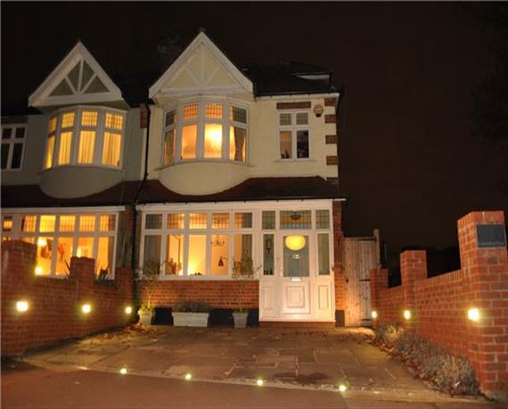 4 Bedroom Semi-Detac...